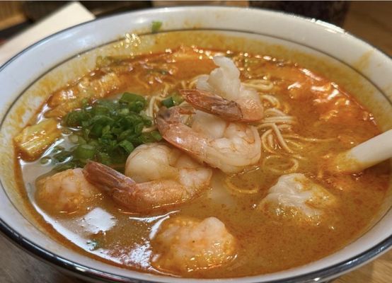 Le Shrimp Noodle Bar (South Coast Plaza) by null