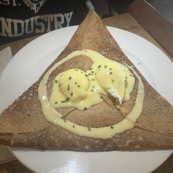 Le Billig - Smoke salmon crepes Benedict - Creperies Near Me - Quebec City, Quebec