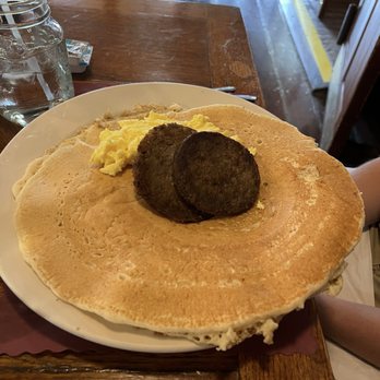Clifton Mill - Pancake, eggs and sausage - Breakfast & Brunch Near Me - Clifton, Ohio Clifton Mill - Pancake, eggs and sausage - Breakfast & Brunch Near Me - Clifton, Ohio