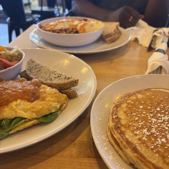 BLVD Brunch House - Halal Near Me - Detroit, Michigan BLVD Brunch House - Halal Near Me - Detroit, Michigan