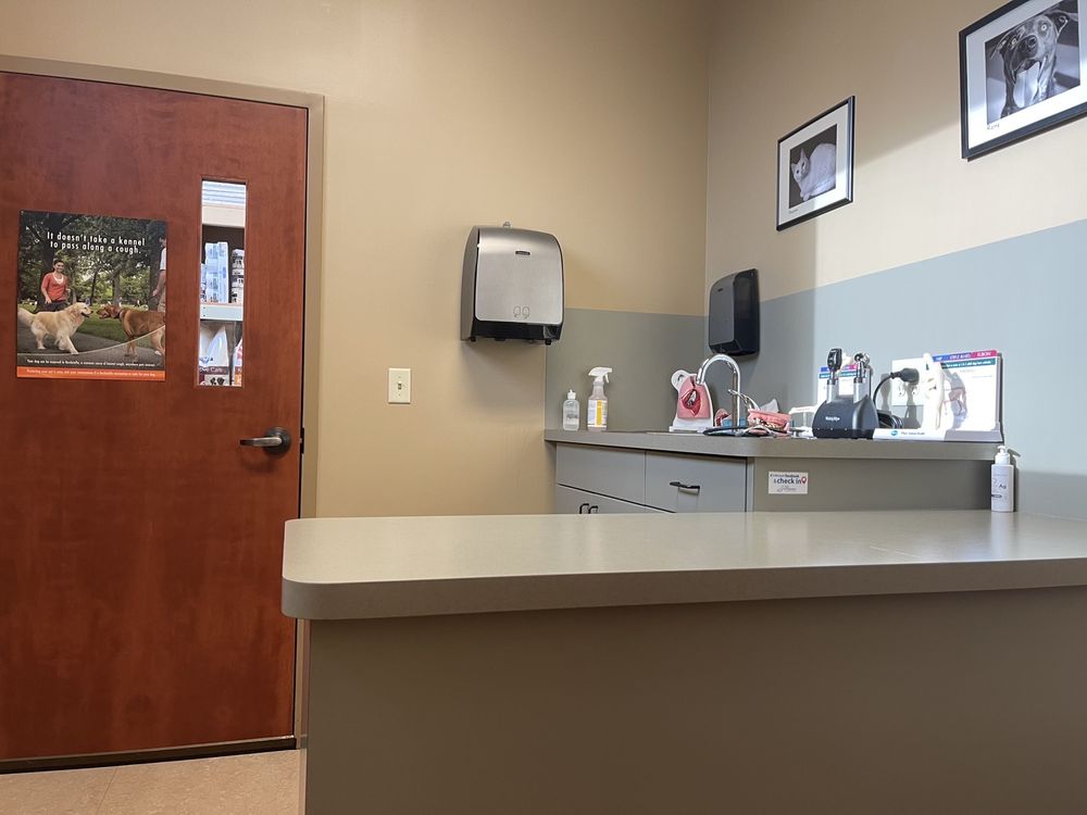 TLC VETERINARY HOSPITAL Updated October 2024 1490 Helmo Ave N, Oakdale, Minnesota