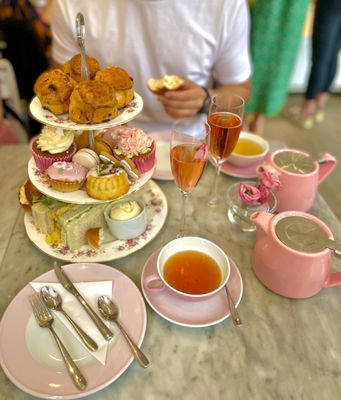 Peggy Porschen Belgravia Ltd by null
