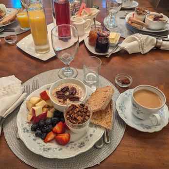 Inn At Glencairn - One of the best breakfasts we've ever had! Steel-cut oats with honey butter and sugared pecans. - Bed & Breakfast Near Me - Princeton, New Jersey