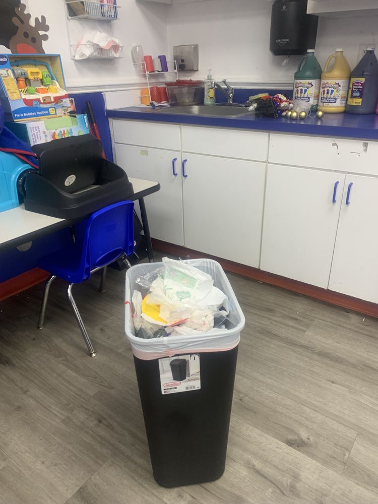 AM2PM Child Care Learning Center - childcare center in Hazlet, NJ