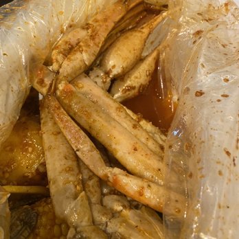 Cap't Loui - 1 Pound Snow crab & Clam - Cajun/Creole Near Me - Duluth, Georgia