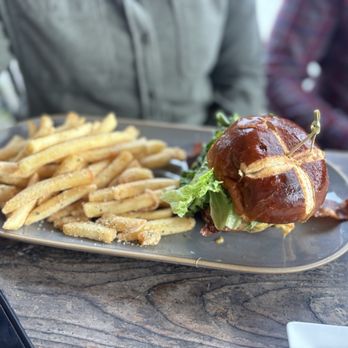 Dirty Skillet - Burger and fries - New American Near Me - Hope, Alaska Dirty Skillet - Burger and fries - New American Near Me - Hope, Alaska