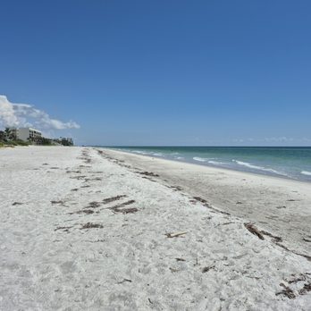 Manatee public beach - Beaches Near Me - Holmes Beach, Florida