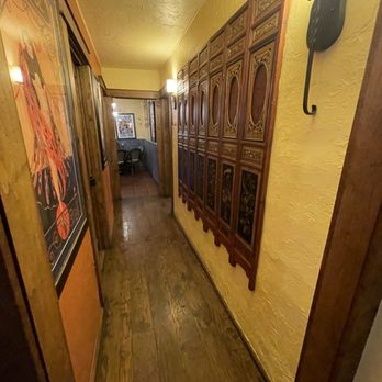 Cafe Nouveau - The rústico Restroom side hallway - Breakfast & Brunch Near Me - Ventura, California Cafe Nouveau - The rústico Restroom side hallway - Breakfast & Brunch Near Me - Ventura, California