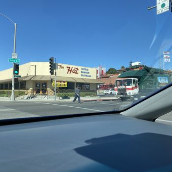 The Hat - Outside view as I drove up - American Near Me - Pasadena, California