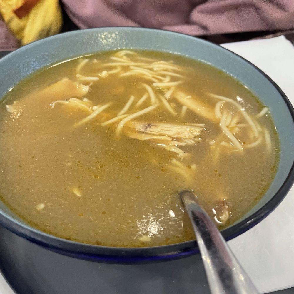 Complete Cafe - chicken noodle soup - Coffee & Tea Near Me - New York, New York