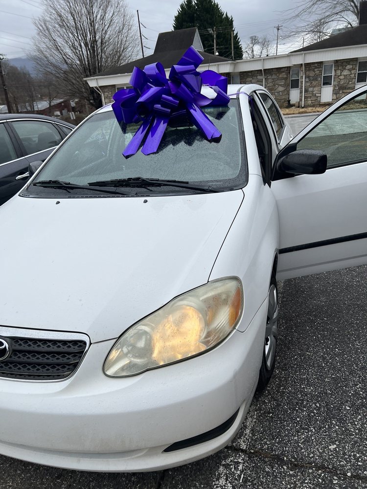 BENCHMARK AUTO SALES Updated August 2024 19 Photos & 20 Reviews