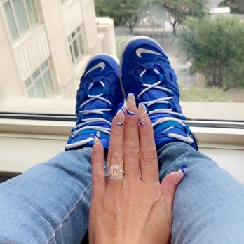 Lotus Nail Spa - Love the vibe...Tracy is so talented - Nail Salons Near Me - San Antonio, Texas