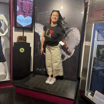 Ripley's Believe It or Not! - Photo spots - Museums Near Me - Hollywood, California Ripley's Believe It or Not! - Photo spots - Museums Near Me - Hollywood, California