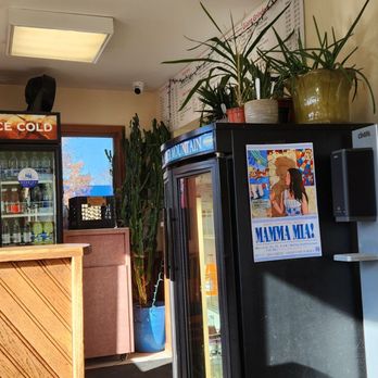 CJ's Pizza and Giant Grinders - the front of the restaurant - Italian Near Me - Manchester, Connecticut
