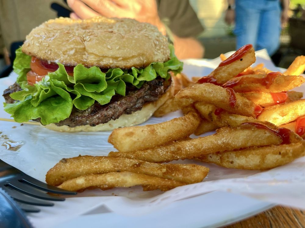 Food from Burgers and Brew