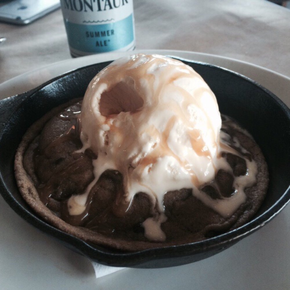 Cowfish - Iron Skillet Cookie!! - New American Near Me - Hampton Bays, New York Cowfish - Iron Skillet Cookie!! - New American Near Me - Hampton Bays, New York