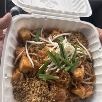 Yanni’s Thai Food - Pad Thai - Thai Near Me - Brush Prairie, Washington Yanni’s Thai Food - Pad Thai - Thai Near Me - Brush Prairie, Washington