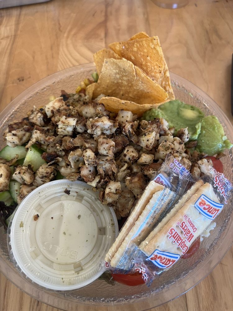 THE DOWNTOWN DELI Updated July 2024 42 Photos & 76 Reviews 1223