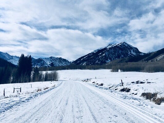 Ashcroft Ski Touring by null
