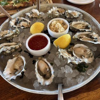 Monarch Ocean Pub - Shucked Oysters - Gastropubs Near Me - Del Mar, California Monarch Ocean Pub - Shucked Oysters - Gastropubs Near Me - Del Mar, California