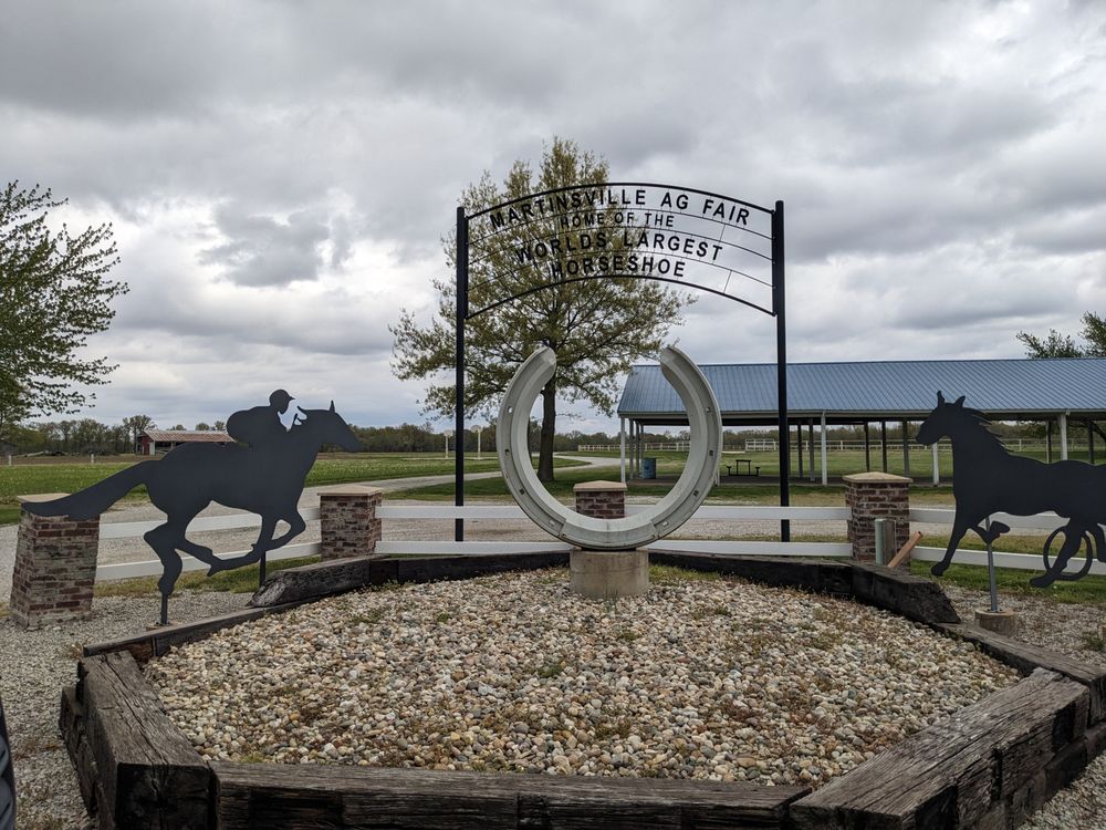 WORLD’S LARGEST HORSESHOE Updated May 2024 620 S York St