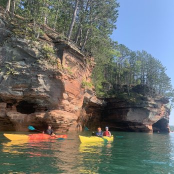 Apostle Islands Rustic Makwa Den - Rafting/Kayaking Near Me - Bayfield, Wisconsin Apostle Islands Rustic Makwa Den - Rafting/Kayaking Near Me - Bayfield, Wisconsin