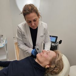 Prosilience Studio - Dr. Crawford performs a Morpheus8 RF microneedling procedure.
