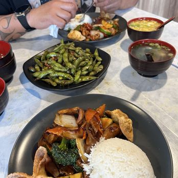 Ayumi - Garlic chicken - Chinese Near Me - Spring Valley, California