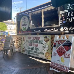 Organic Food Kings - Food truck area