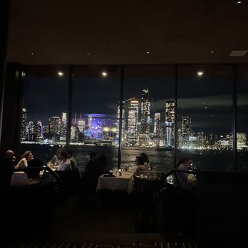 Chart House - Views - Seafood Near Me - Weehawken, New Jersey Chart House - Views - Seafood Near Me - Weehawken, New Jersey