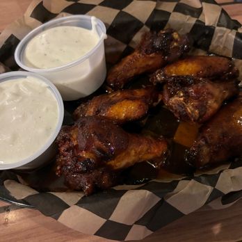 Billy Joe's Ribworks - Smoked wings with sriracha honey $10 (half) - Barbeque Near Me - Newburgh, New York