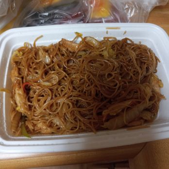 Dragon Palace - noodles in a styrofoam container - Chinese Near Me - Patchogue, New York Dragon Palace - noodles in a styrofoam container - Chinese Near Me - Patchogue, New York