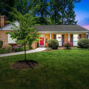 Celesta Fahey-RE/MAX Choice - 4Bed|3Bath|2,370sqft - Real Estate Agents Near Me - Fairfax, Virginia Celesta Fahey-RE/MAX Choice - 4Bed|3Bath|2,370sqft - Real Estate Agents Near Me - Fairfax, Virginia