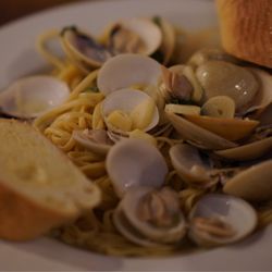 Cristino's Coal Oven Pizza - Linguine with Clams