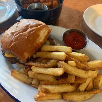 Surdyk's Sidebar - Burger - Bars Near Me - Minneapolis, Minnesota Surdyk's Sidebar - Burger - Bars Near Me - Minneapolis, Minnesota