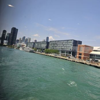 Navy Pier - Landmarks & Historical Buildings Near Me - Chicago, Illinois