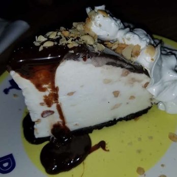 Duke's La Jolla - Kimo's Original Hula Pie - New American Near Me - La Jolla, California