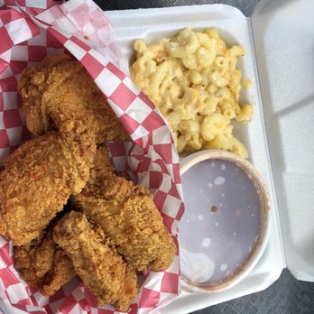 It Don’t Matter - Southern chicken wings - Southern Near Me - Greenville, South Carolina It Don’t Matter - Southern chicken wings - Southern Near Me - Greenville, South Carolina