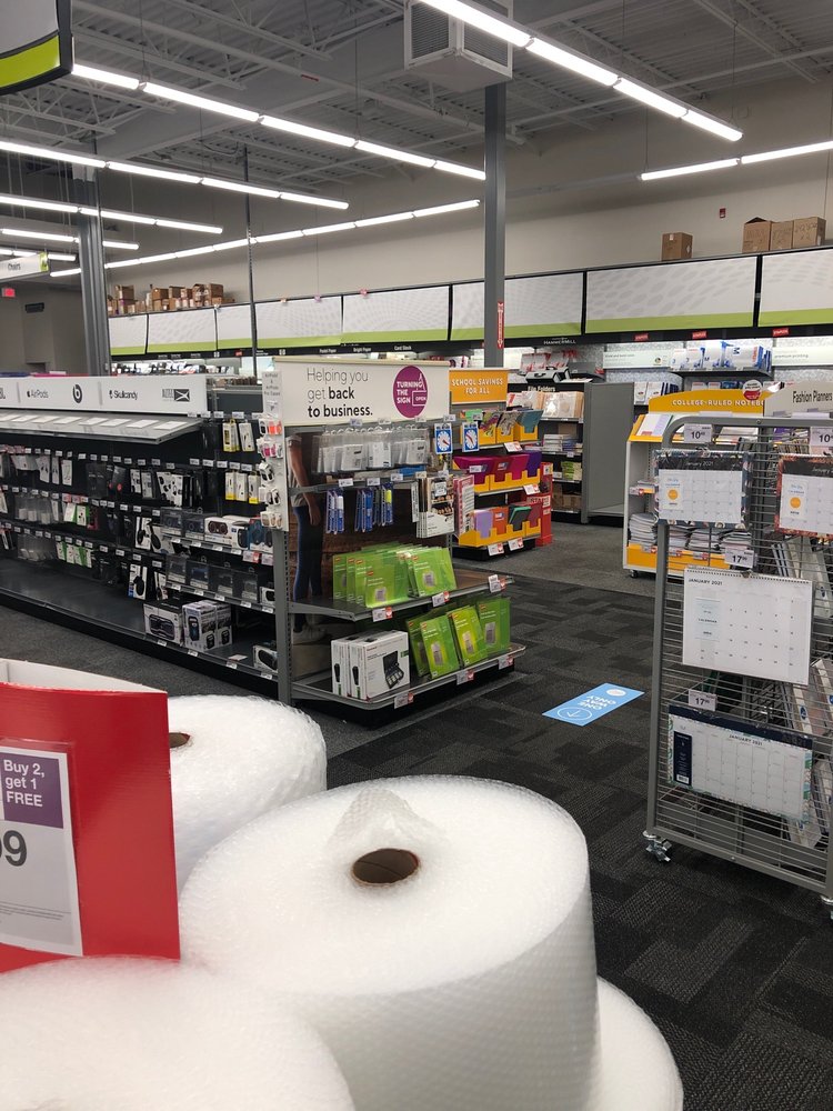 STAPLES Updated October 2024 14 Photos & 26 Reviews 179 Highland