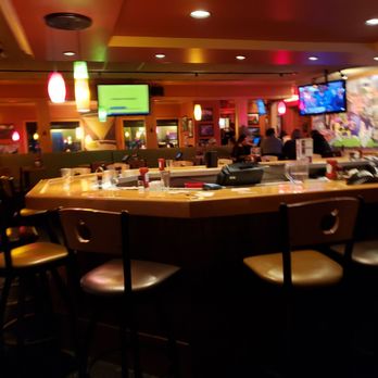 Applebee's Grill + Bar - Where's our waitress??? - Sports Bars Near Me - West Jordan, Utah Applebee's Grill + Bar - Where's our waitress??? - Sports Bars Near Me - West Jordan, Utah