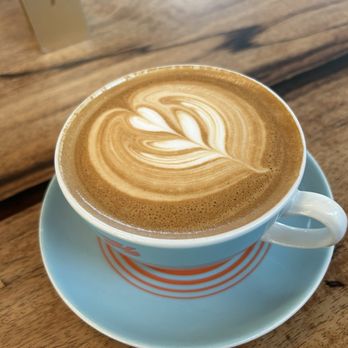 Isetta Cafe Bistro - A beautiful latte - Cafes Near Me - West Vancouver, British Columbia