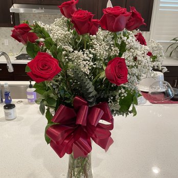 Alexandria's Flowers - Dozen roses - Florists Near Me - Pleasanton, California