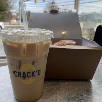 Crack'd Kitchen & Coffee - Iced Caramel Macchiato - Breakfast & Brunch Near Me - Andover, Massachusetts