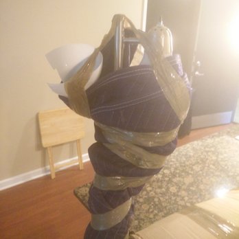 Colonial Van Lines - Poor wrapping of Lamp and a broken shade with damaged body as well. - Movers Near Me - Pompano Beach, Florida Colonial Van Lines - Poor wrapping of Lamp and a broken shade with damaged body as well. - Movers Near Me - Pompano Beach, Florida