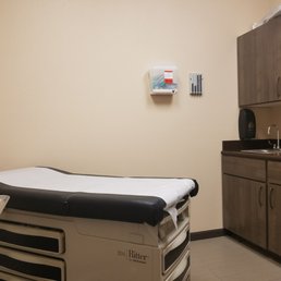 Well kept exam rooms. Well kept exam rooms.