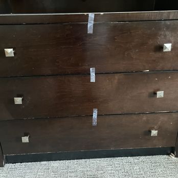 The Inn on Lake Superior - Drawers taped shut- unable to use because once the tape is off they won't close. - Hotels Near Me - Duluth, Minnesota The Inn on Lake Superior - Drawers taped shut- unable to use because once the tape is off they won't close. - Hotels Near Me - Duluth, Minnesota