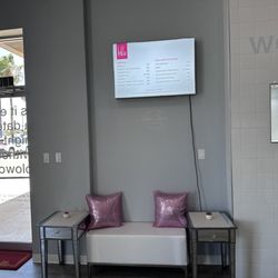 Blo Blow Dry Bar