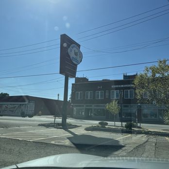 El Rinconcito Chapin - Signage - Latin American Near Me - Cleveland, Ohio