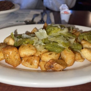 Family Ties Restaurant - Home fries with peppers and onions - Breakfast & Brunch Near Me - Tiverton, Rhode Island
