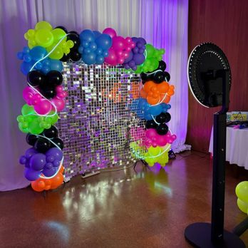 Magnetic Moments - Photo Booth Rentals Near Me Magnetic Moments - Photo Booth Rentals Near Me